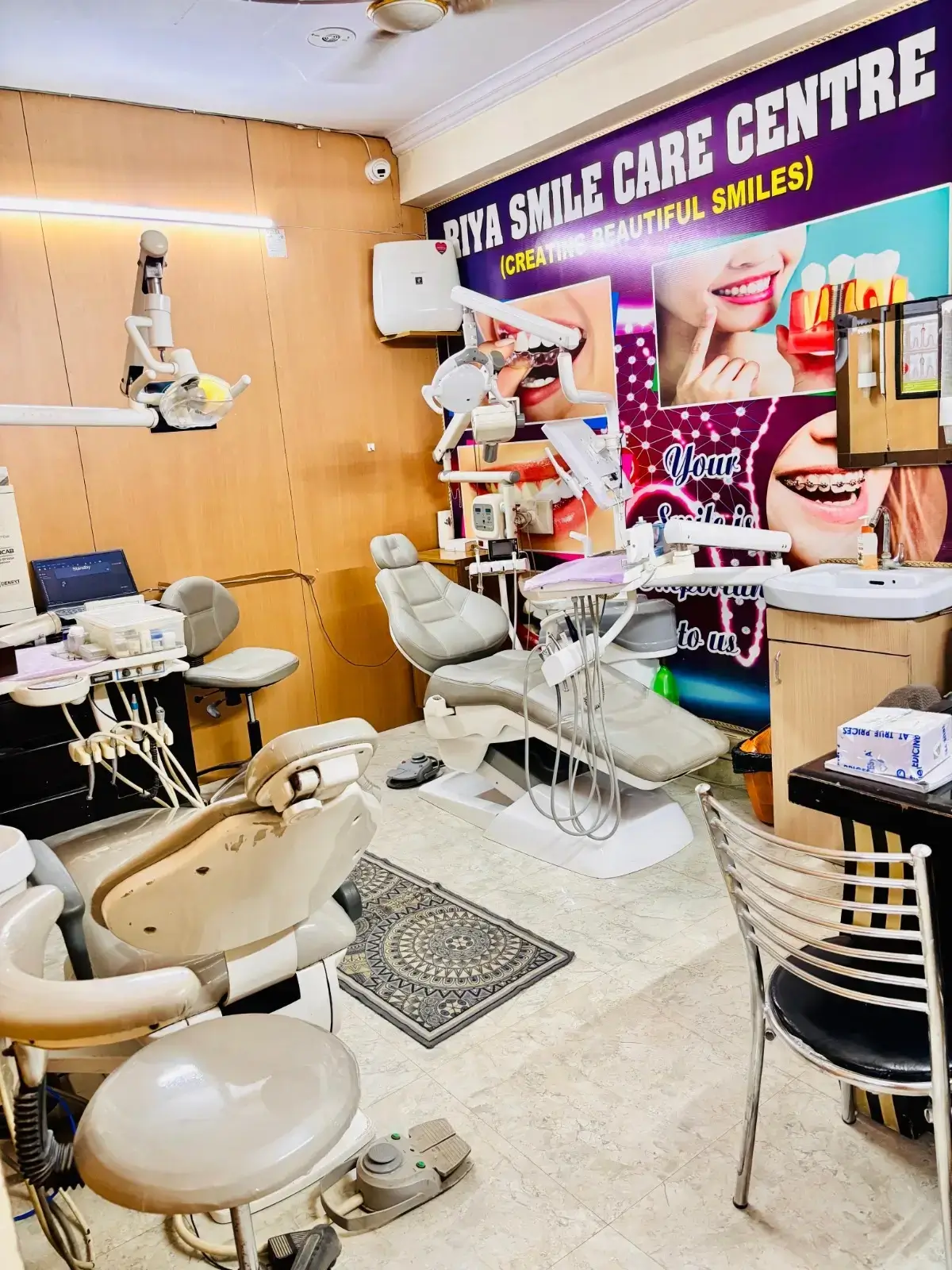 Professional dental clinic infrastructure in Uttam Nagar West Delhi